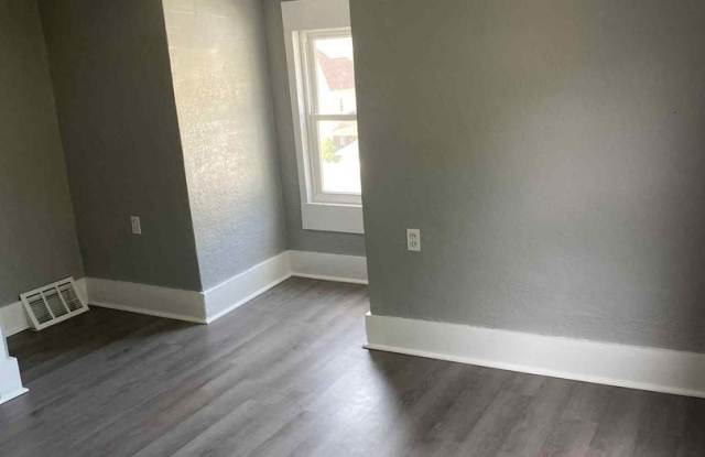 Newly Updated Spacious 4 bedroom 1 bathroom house for rent in Glassport!