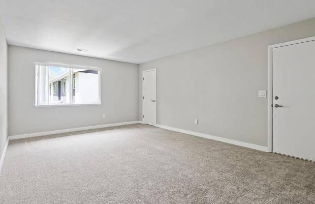 1913 W 15th St Unit D12