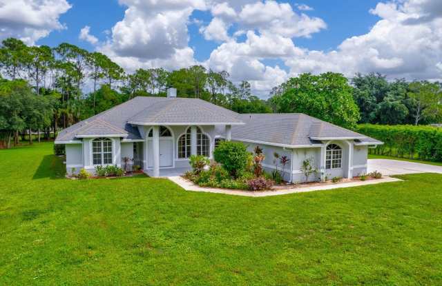 Photo of 14911 Orange Boulevard