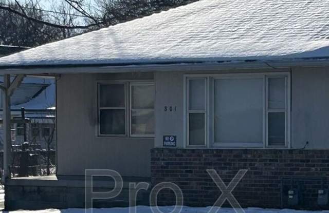 801 N Rouse