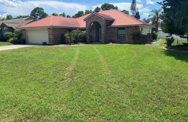 Pool home in county club area