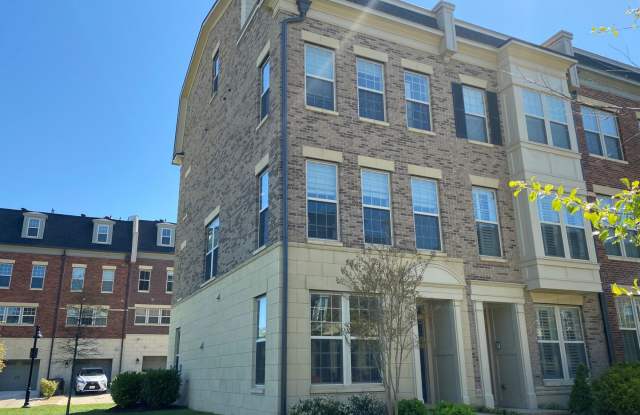 Photo of Spacious 3 Bedroom Townhouse in National Harbor!