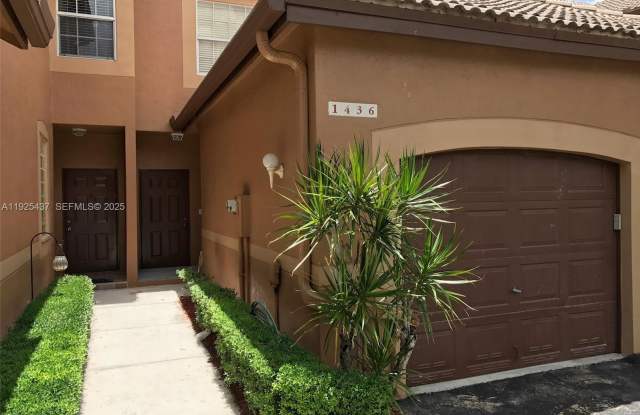 Photo of 1436 Barcelona Way