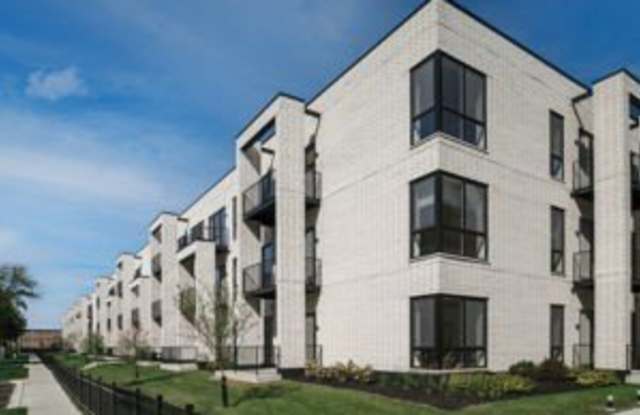 8020 W O'Connor Drive unit: 101