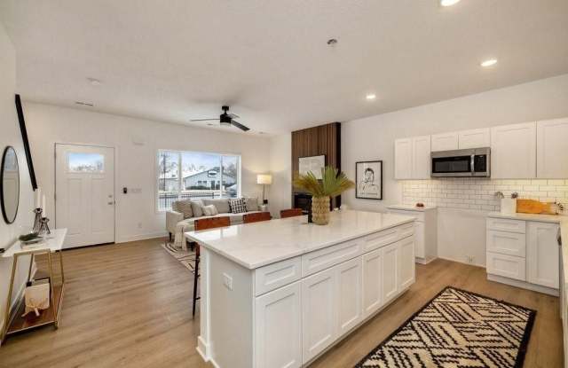 6501 Hickman RoadBuilding A, Unit #102