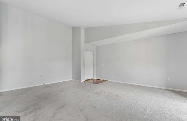 1110 CASTLE HARBOUR Way unit: 3D