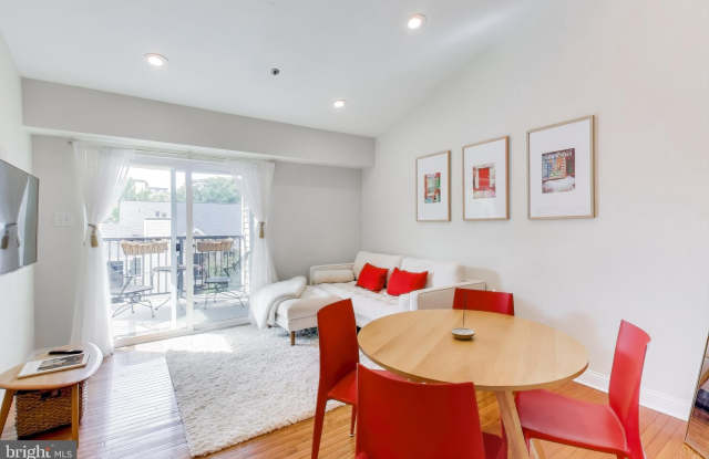 Photo of 3315 WYNDHAM Circle unit: 4228