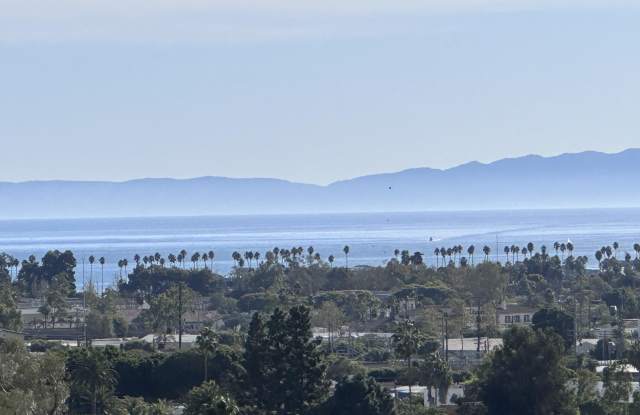 Photo of 1252 De La Guerra Road