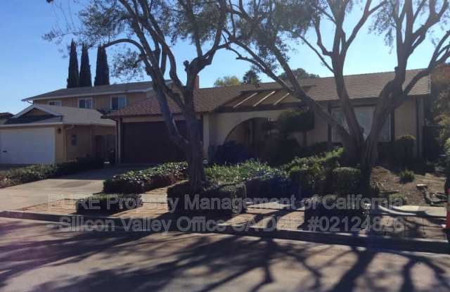 3776 Woodleaf Court