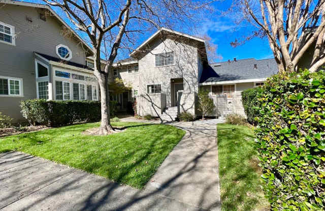 36 Valley Club Circle