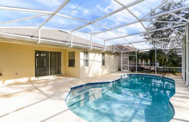 1628 Bridgeview Circle