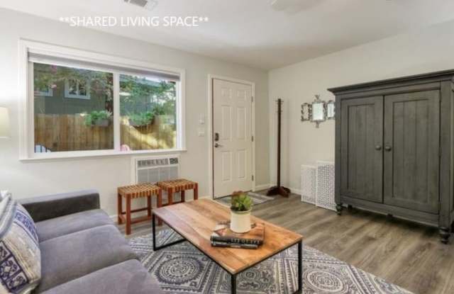 Photo of 5198 White Oak Avenue