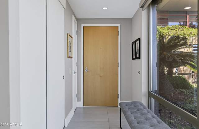 7137 E RANCHO VISTA Drive unit: 6011