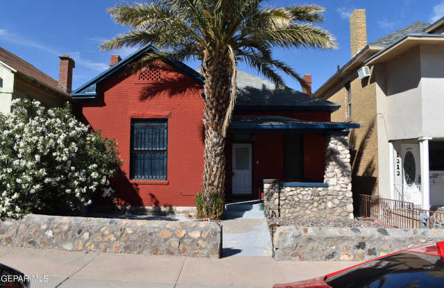 1214 N Kansas Street