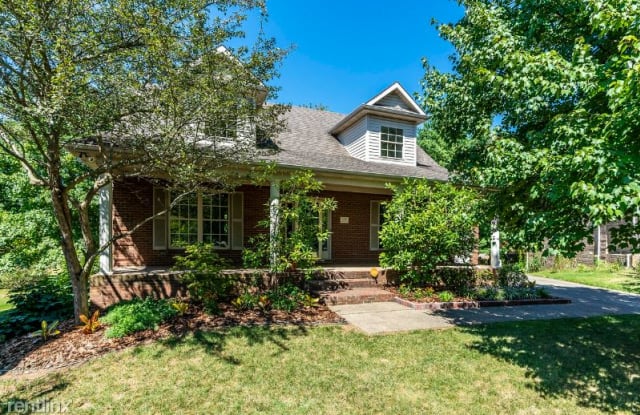 2221 Carrington Court Lexington KY apartments for rent