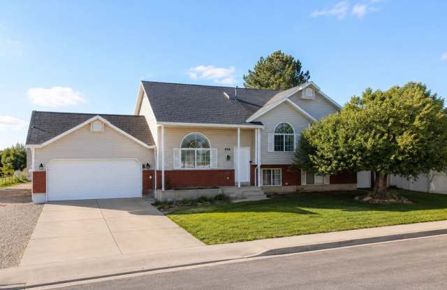 4-Bed, 3-Bath Lehi Home with Large Backyard and 2-Car Garage