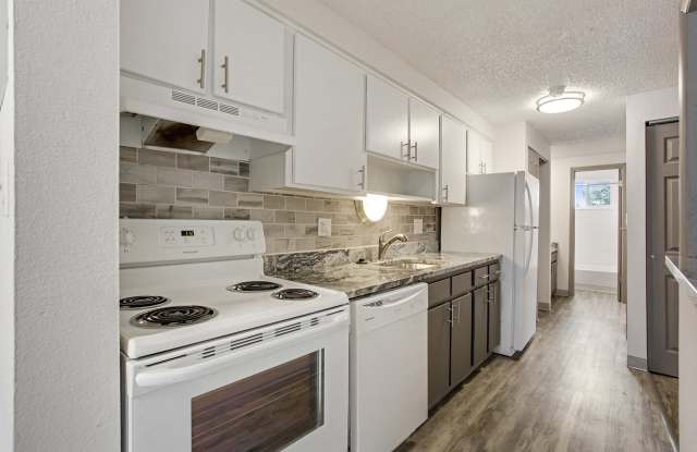 Carriage Hill Apartments