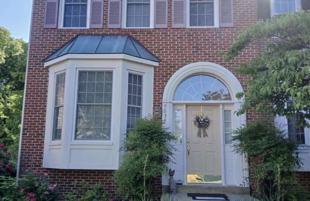 7034 DARBY TOWNE Court