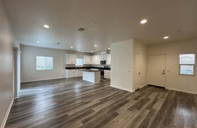 26600 Mansfield Street