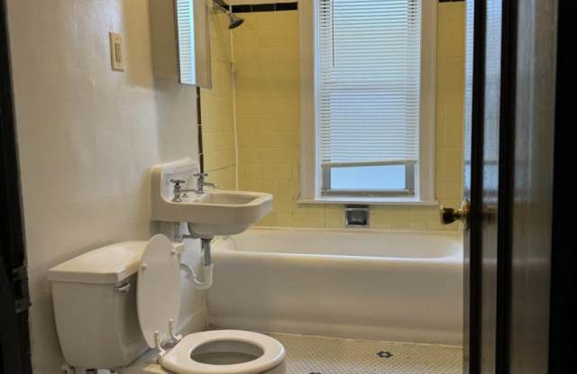 9002 So. Aberdeen St.