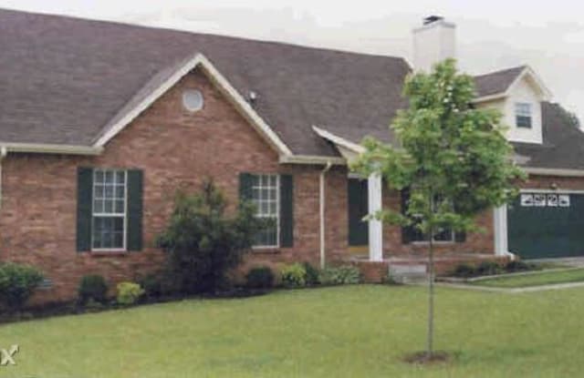 543 Brentwood Cir - 543 Brentwood Circle, Clarksville, TN 37042