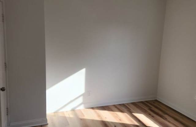 264 N Jackson Street unit: 1