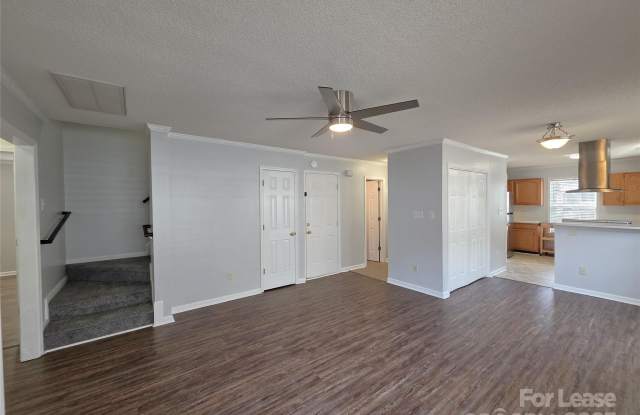 5940 Crape Myrtle Lane