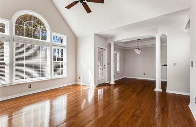 3636 Habersham Road NW unit: 1307