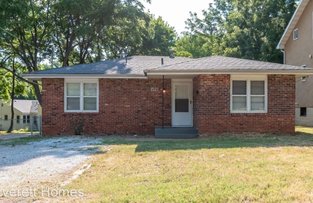 1521 S Grant Ave - 1521 South Grant Avenue, Springfield, MO 65807