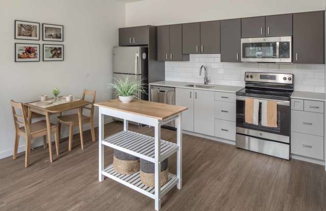 Twelve Mile Crossing