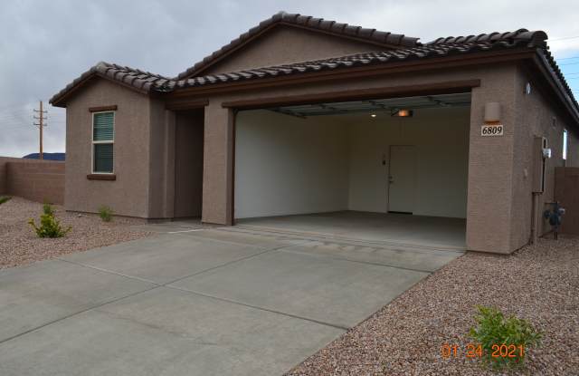 6809 West Canopus Loop