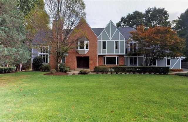 Photo of 48 Saint George Court