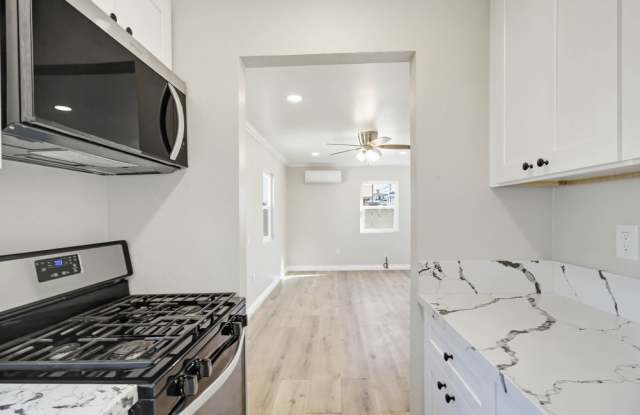 Photo of 4453 Mentone Street - 4453