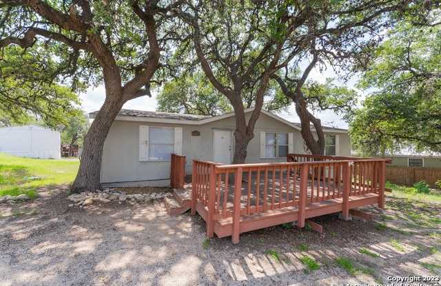 1247 SKYLARK DR