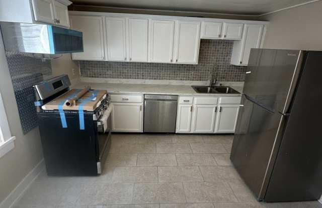 554 W Station Street