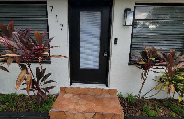 717 Illinois Avenue (Home)