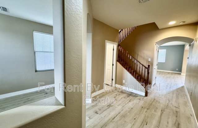 41615 West Chimayo Court