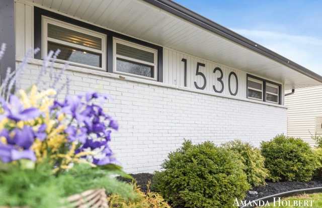 1530 Sherwood Avenue SE