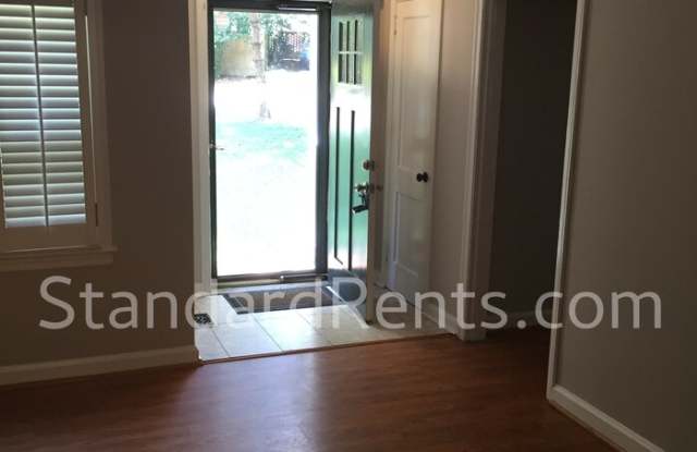 2278 Strathmore Drive Northeast