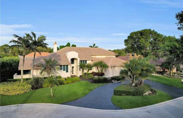 1955 Las Colinas Way