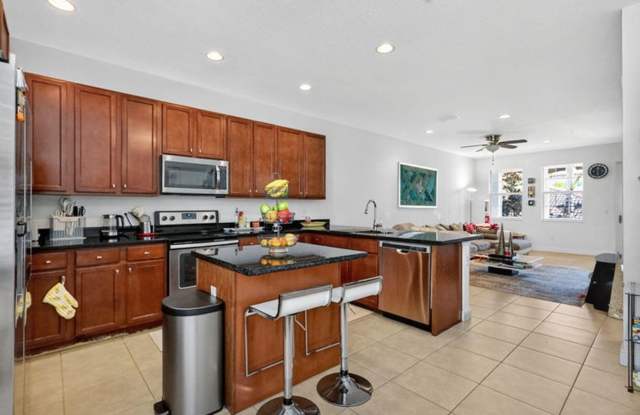 2705 SW 119th Way, Miramar, FL 33025