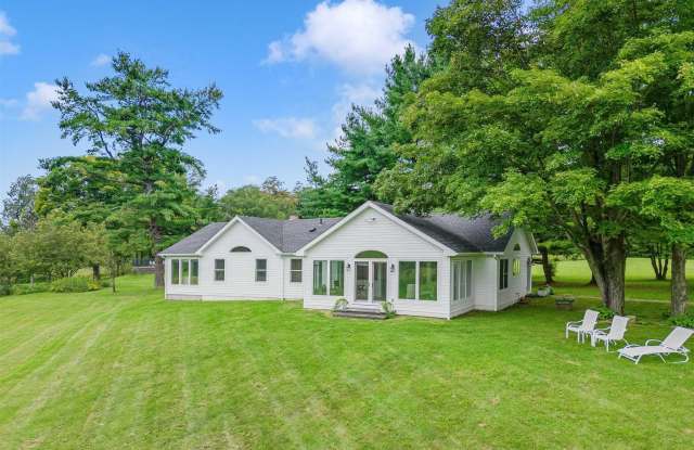 238 PUMPKIN LANE REAR