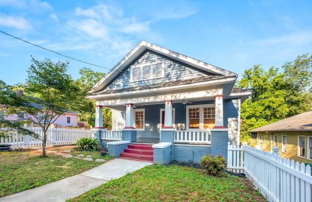 139 East Lake Terrace Southeast