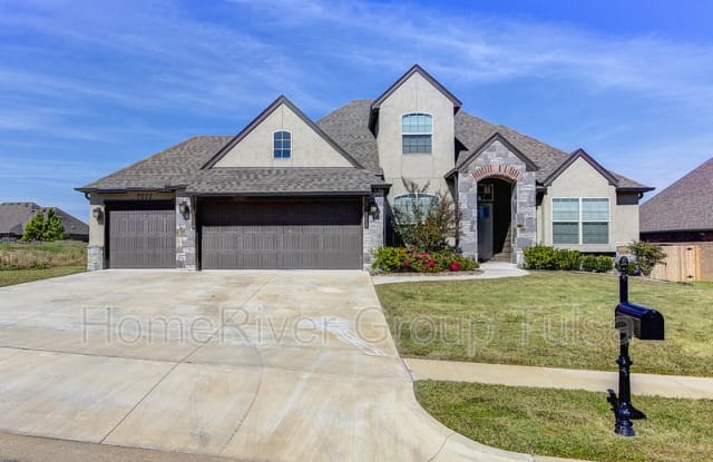 7502 E Jackson Pl - 7502 East Jackson Place, Broken Arrow, OK 74014