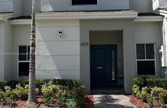 Photo of 429 NE 1st Dr