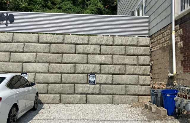 93 Irvine St