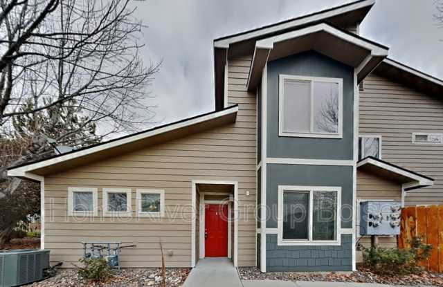 16698 N Investor Loop