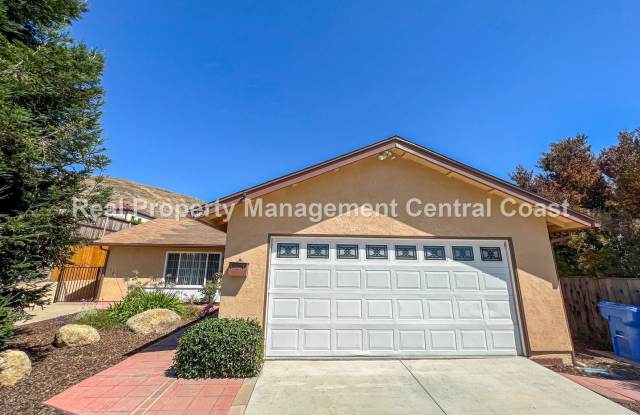 LEASE PENDING- San Luis Obispo Single Story House - 3 Bedrooms / 2 Bathrooms - 3105 Calle Jazmin, San Luis Obispo, CA 93401