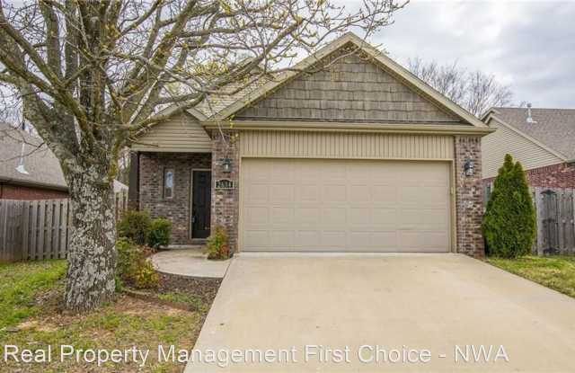 2634 N Villa Boulevard - 2634 North Villa Boulevard, Fayetteville, AR 72703