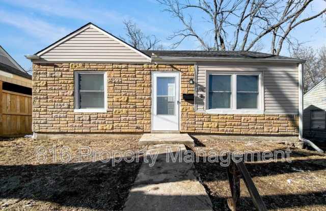 Photo of 2918 S 51st St